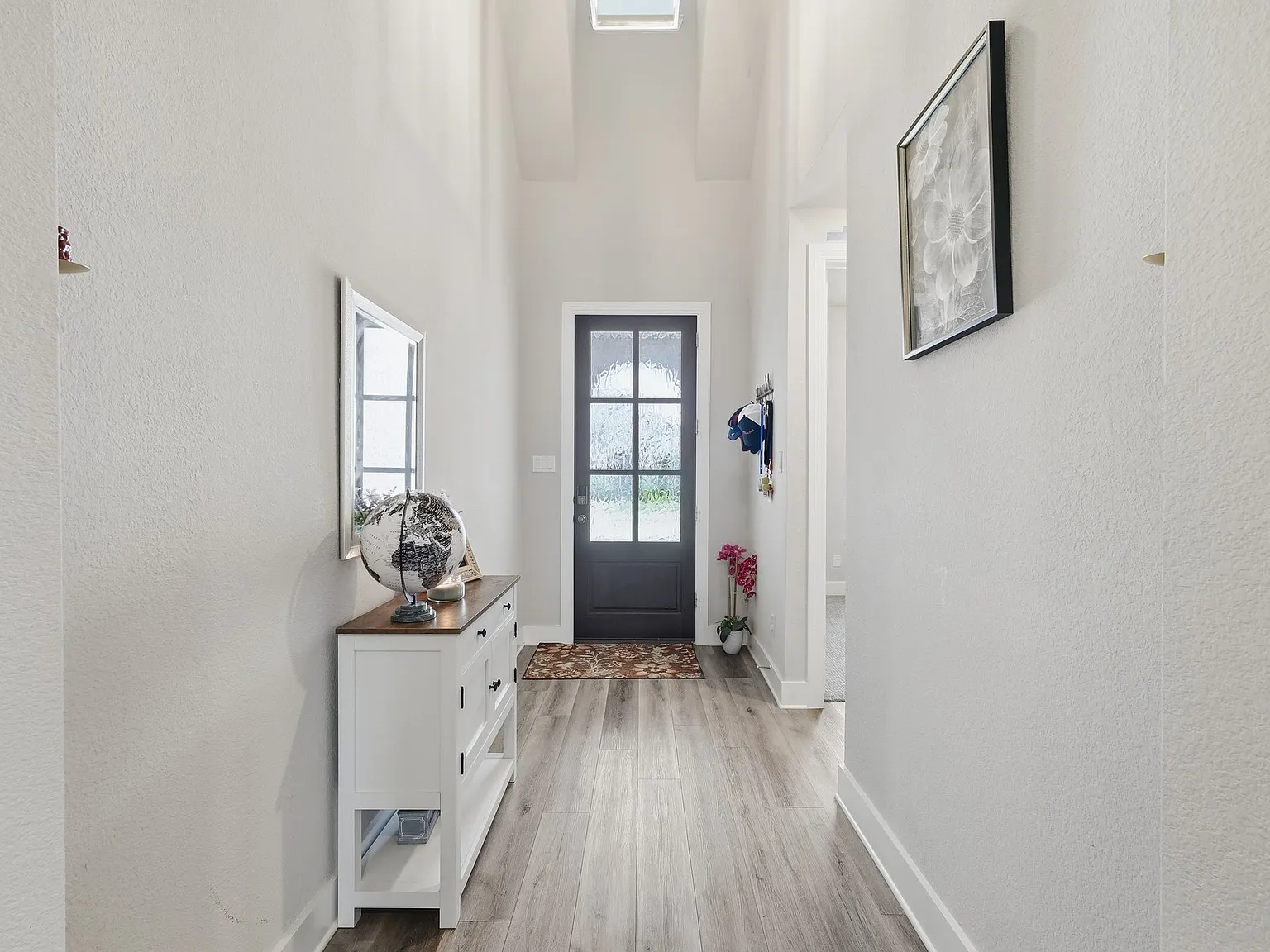 5 bed, 3212 sqft, $3,300 — Photo 3