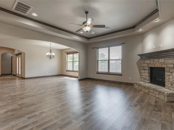 4617 Caveat Dr, Edmond, OK 73025