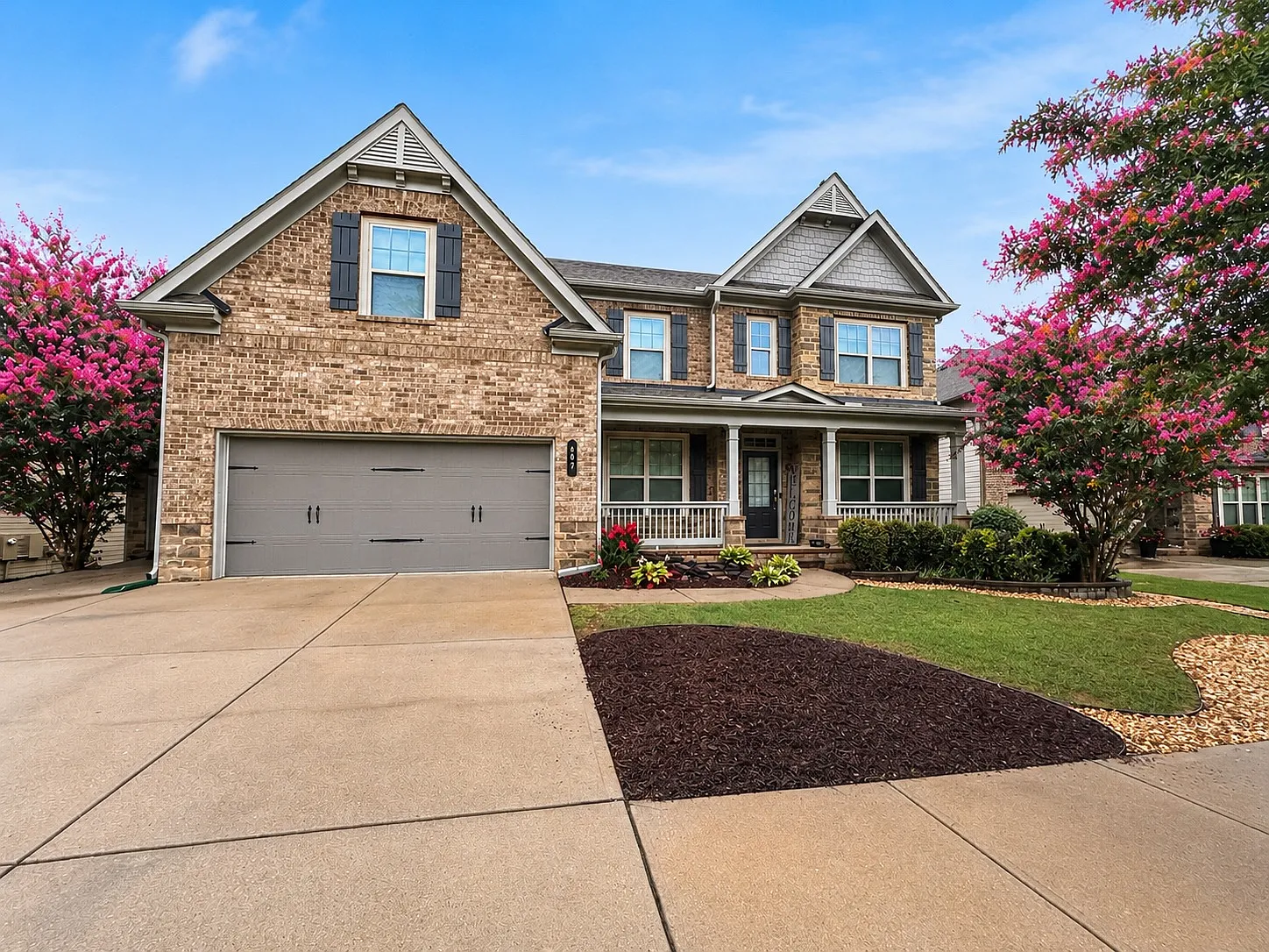 5 bed, 3225 sqft, $6,000 — Photo 1