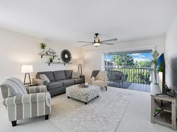 1250 Yesica Ann Cir APT 201, Naples, FL 34110