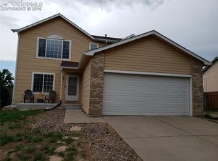3300 Raccoon Ln, Pueblo, CO 81005