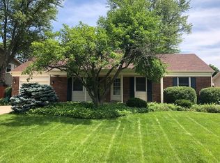 340 Checker Dr, Buffalo Grove, IL 60089