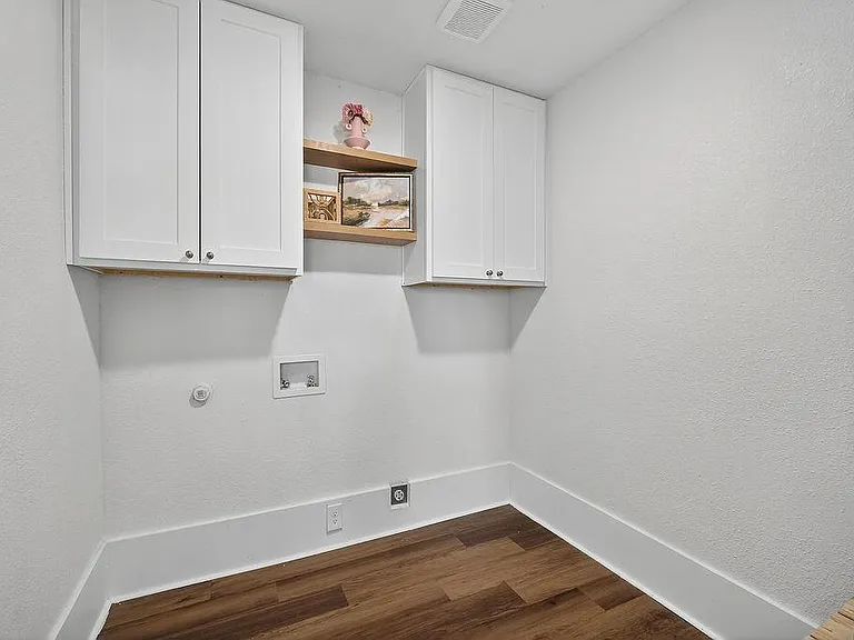 531 E Shepherd St — Photo 7