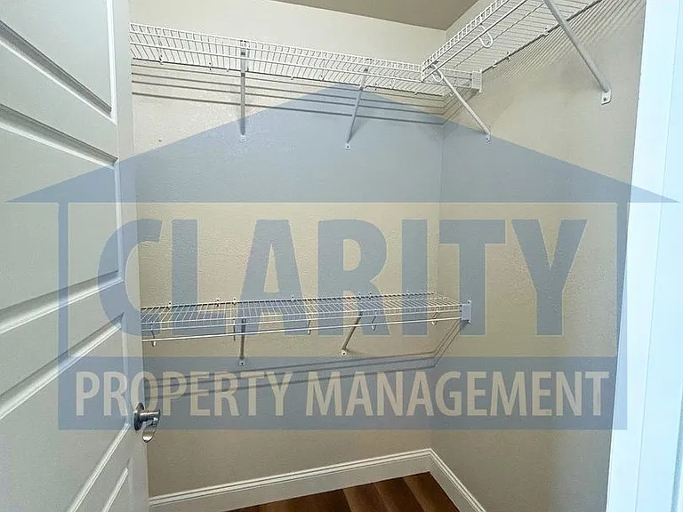 1594 Perry St SE — Photo 18