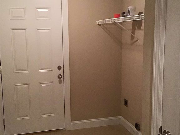 5th image of 1528 Charity Ln #B