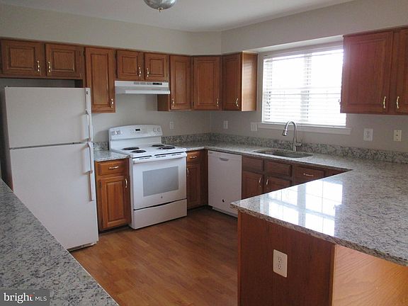 3rd image of 5613 Belleau Woods Ln