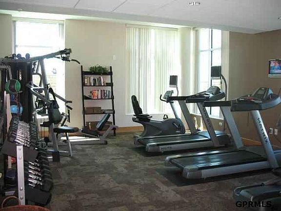 3rd image of 555 Riverfront Plz APT 601
