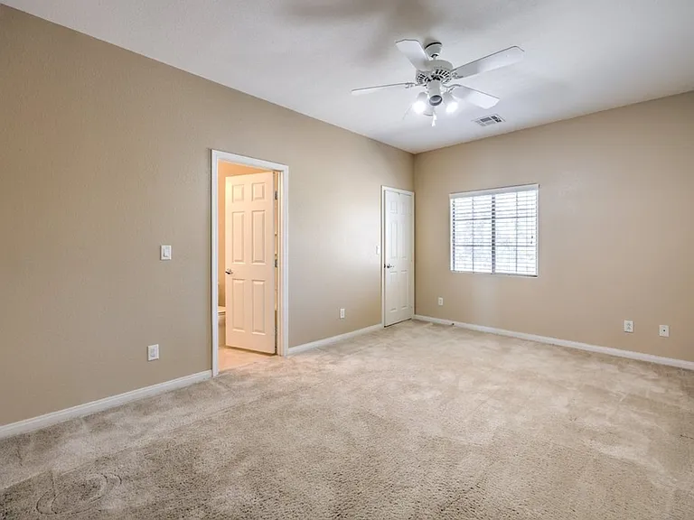 8229 Sawmill Falls St — Photo 13