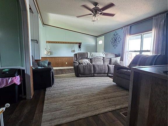 3rd image of 29231 W 375th St