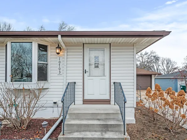 10703 Jefferson St NE, Blaine, MN 55434