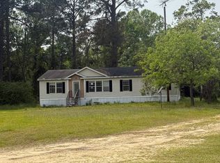 216 Cleveland Rd, Fitzgerald, GA 31750