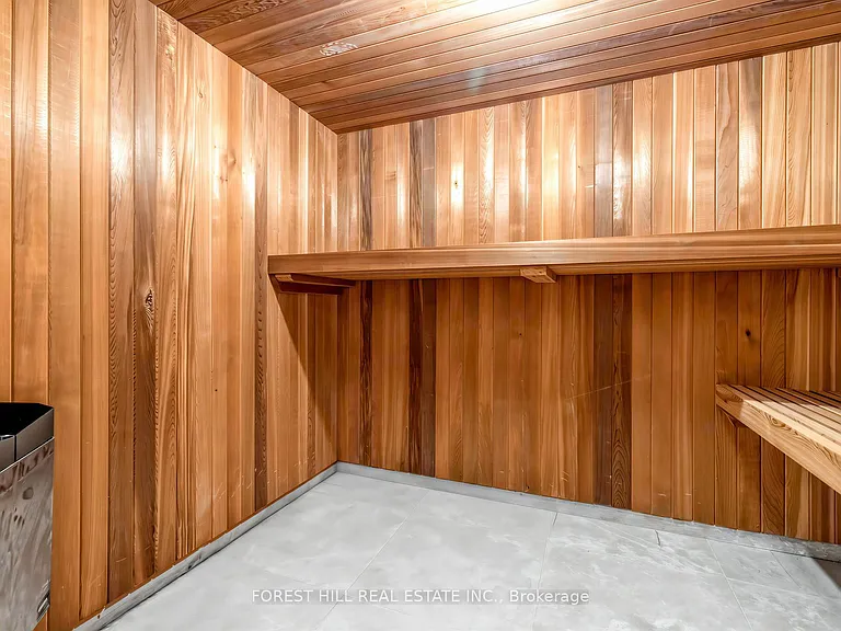 8 Colvestone Rd — Photo 41