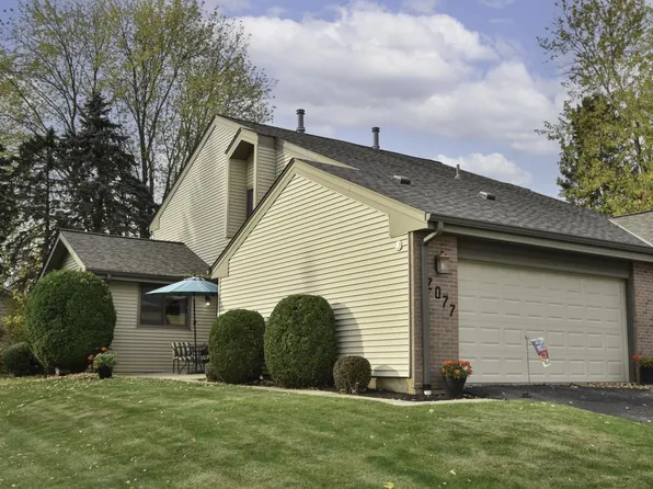 2077 East Pendragon COURT, Oak Creek, WI 53154