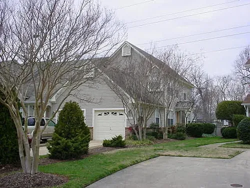 829 Shoal Creek Trl Photo 1