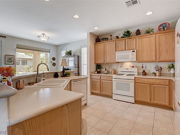 5th image of 10288 Donde Ave
