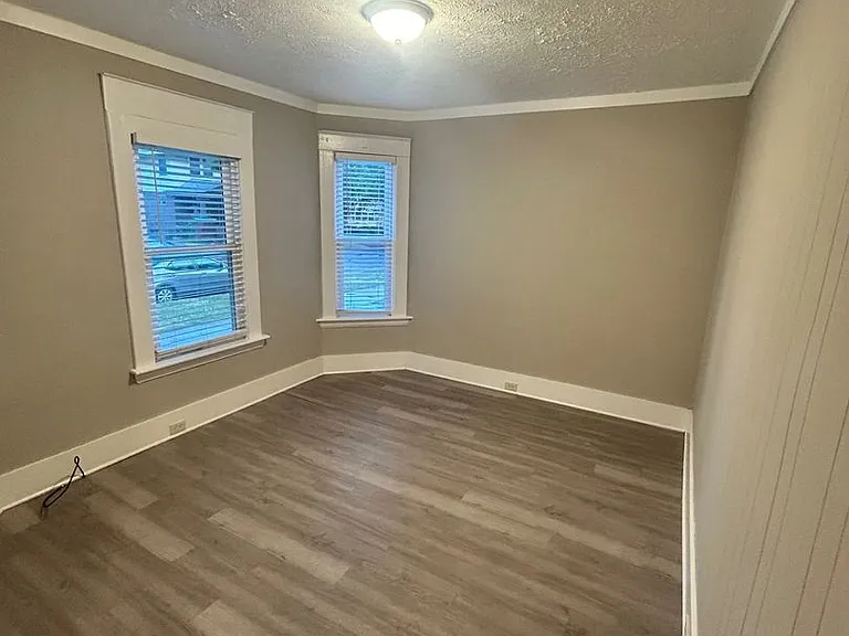 1126 Jennette Avenue NW — Photo 6