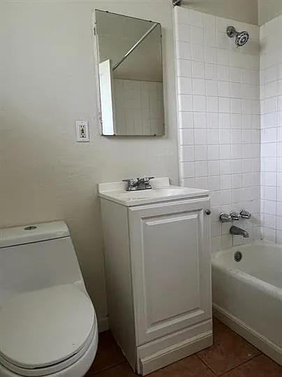 1229 Sicard St #17 — Photo 8