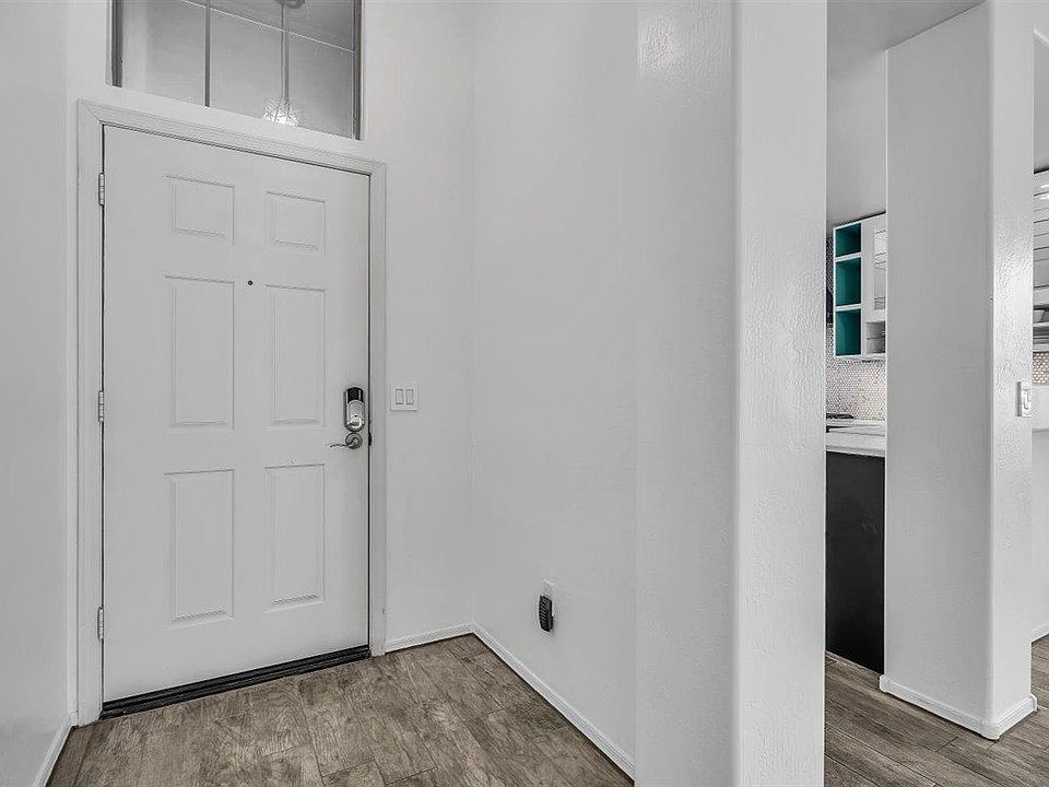 1st image of 5923 N 102nd Pl