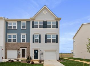 35 Winterplace Dr, Charles Town, WV 25414