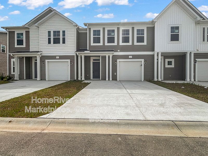 1st image of 347 Sandridgebury Dr