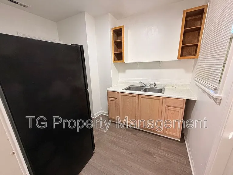6031 Transylvania Ave — Photo 3
