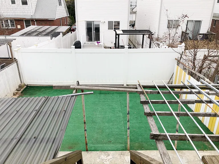 223 Clifton Ave — Photo 13