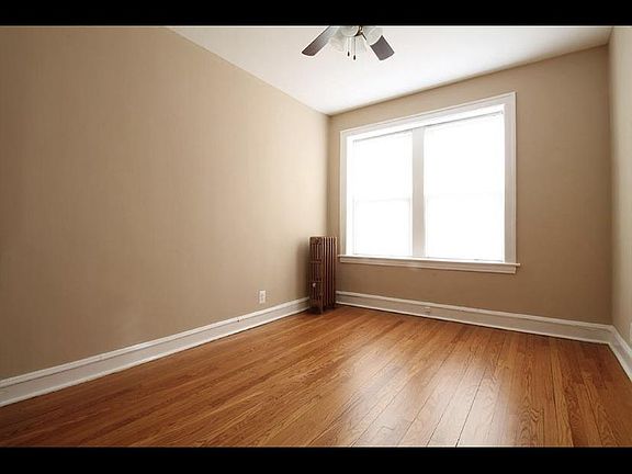 2nd image of 901 Wesley Ave APT 3