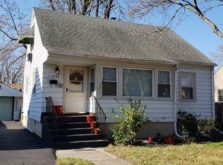 17846 Escanaba Ave, Lansing, IL