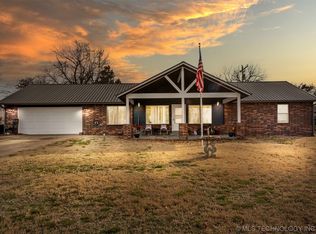 32148 E 720th Rd, Wagoner, OK 74467