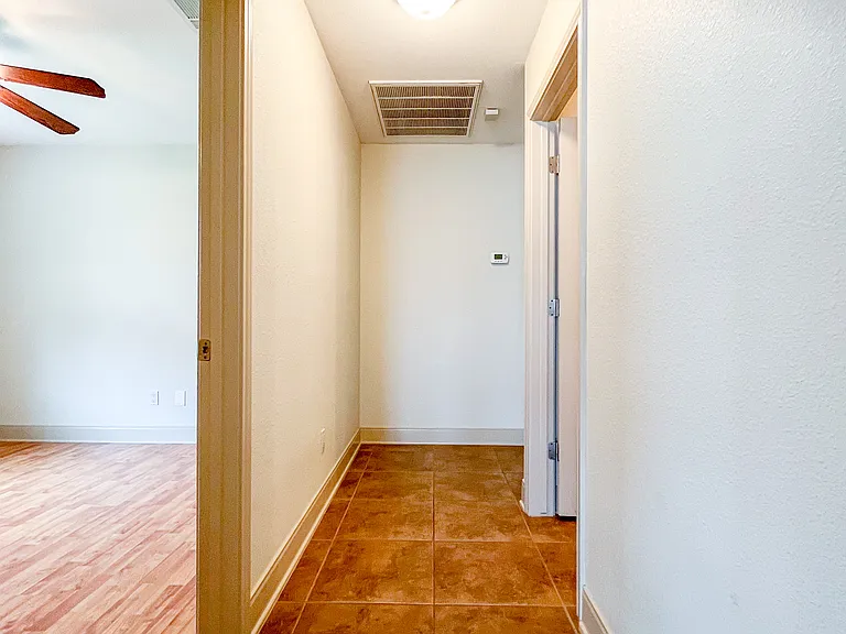6000 Boxelder Trl — Photo 12