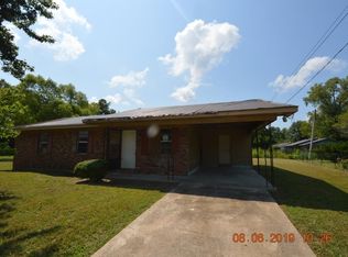 100 Peyton Dr, Leland, MS 38756