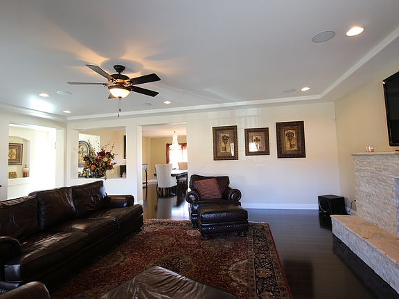 3rd image of 6331 Tomahawk Mill Ct