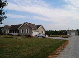 10618 Town Hall Rd, Mascoutah, IL 62258