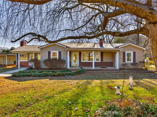 425 Dunns Mountain Church Rd, Salisbury, NC 28146