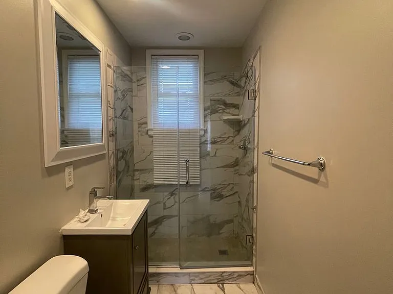 2638 Rosa Parks Blvd — Photo 10