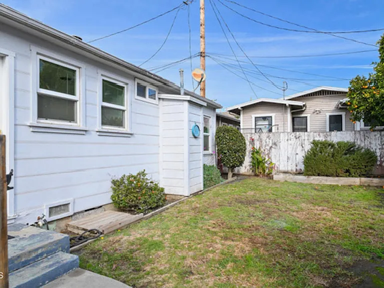 200 S Santa Rosa St — Photo 10