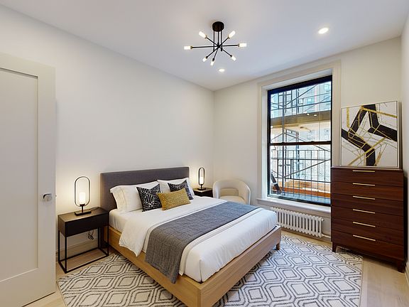 2nd image of 250 W 91st St #6A