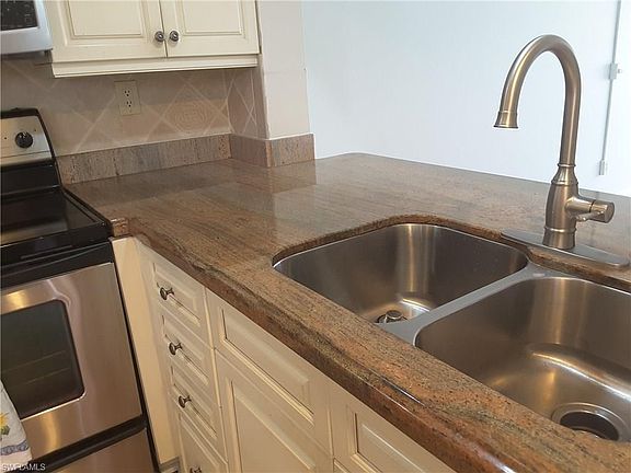 3rd image of 1083 Forest Lakes Dr APT 108
