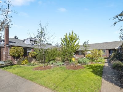 6504 N Commercial Ave APT 2, Portland, OR, 97217