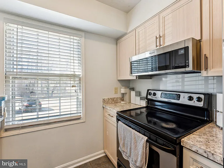 5805 Torington Dr #843 — Photo 11