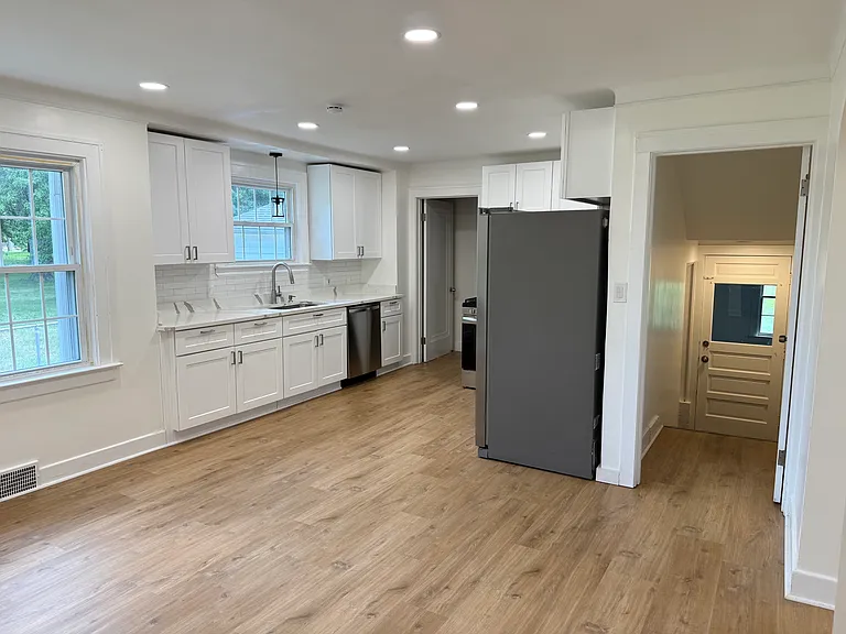 51100 North Ave — Photo 8