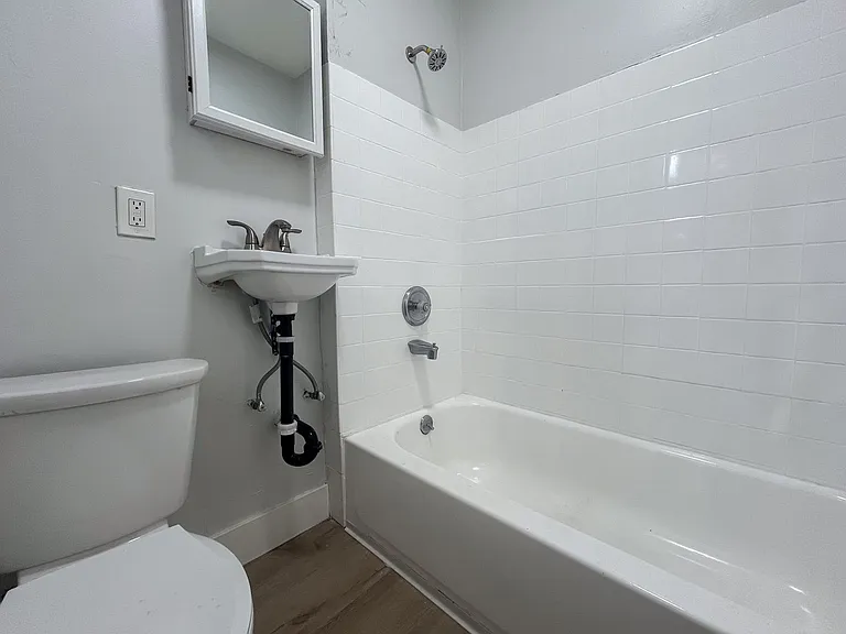 1240 Dawson Ave — Photo 13