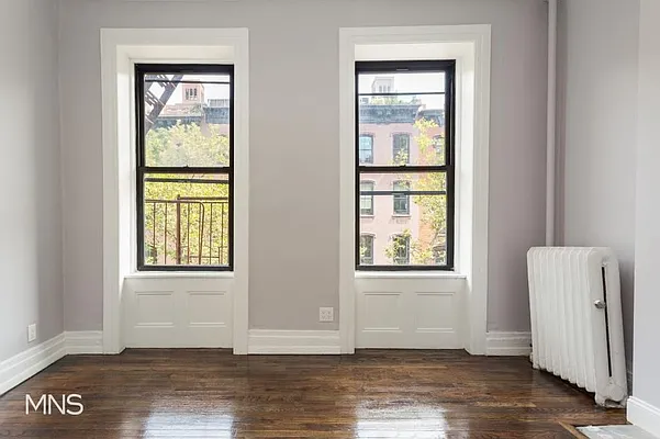 Rented by MNS Marketing | media 18