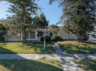 12611 Silver Fox Rd, Los Alamitos, CA 90720