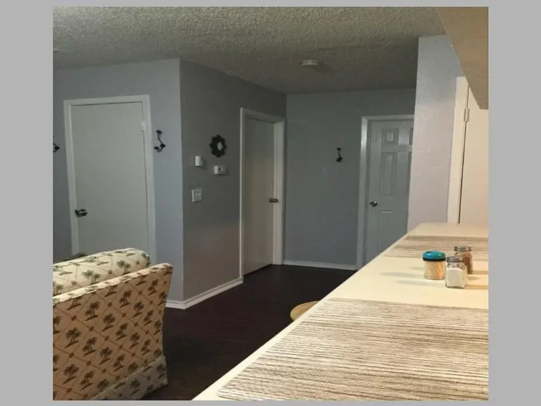 400 Raymond St #16 — Photo 8