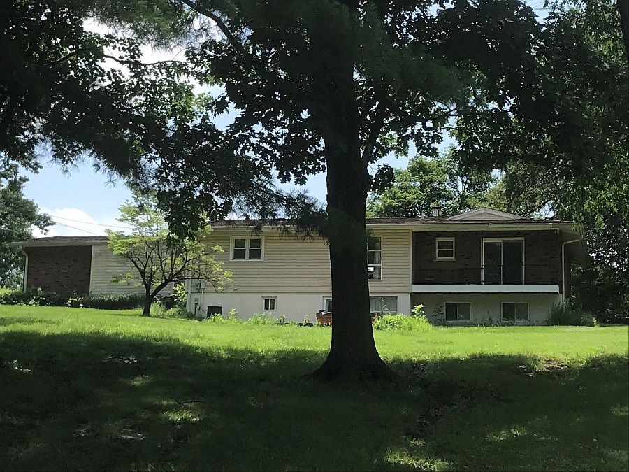 1st image of 2746 Creekwood Manor Ln