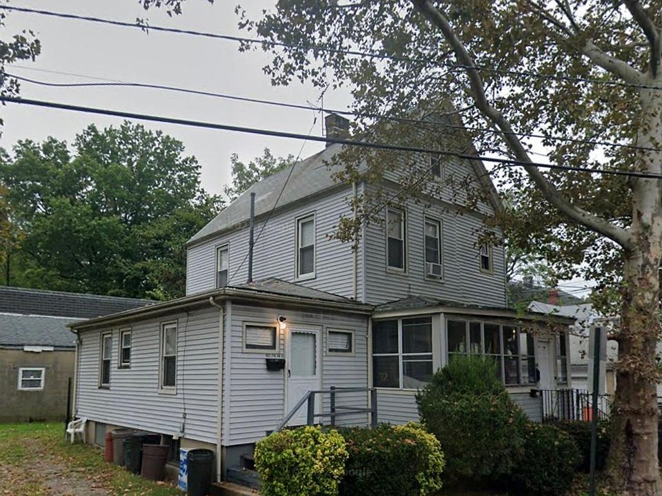 1st image of 23 John F Kennedy Dr S Floor 2
