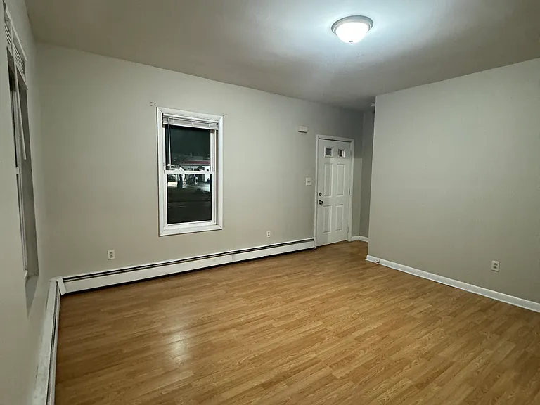 187 Whiting St #D — Photo 4