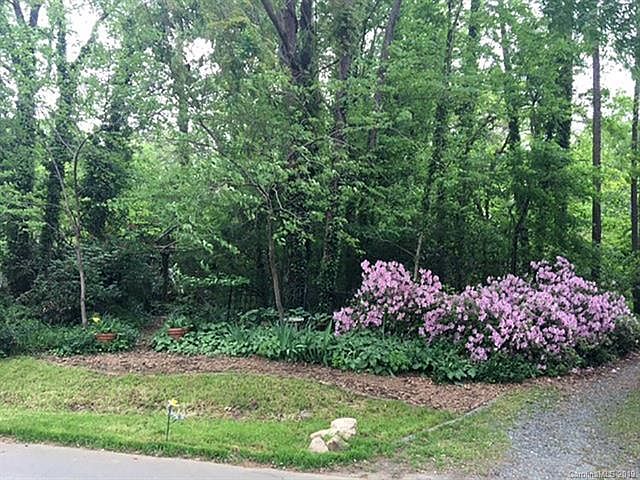 1st image of 401 Wonderwood Dr