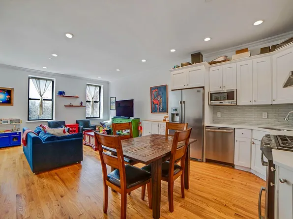 83 Woodhull St #3, Brooklyn, NY 11231